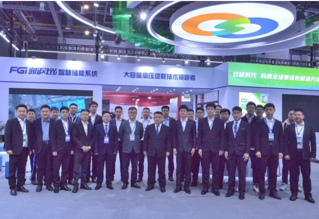 火爆亮相！九洲国际龙年首展点亮“钱塘江畔”